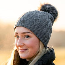 Load image into Gallery viewer, Hat Rose